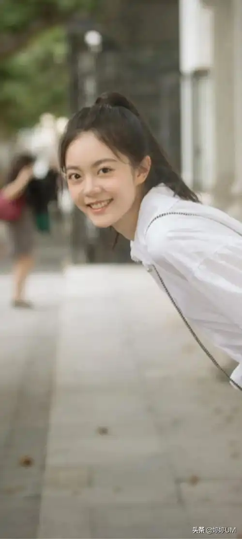 赵今麦壁纸清纯甜美女孩