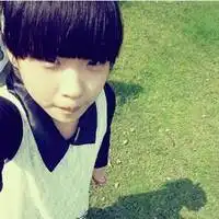 高中生头像男绿色背景微信头像图片大全