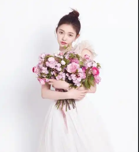 从12万人中选中的林允,用5部剧证明,周星驰眼光越来越不行