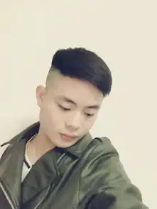 我喜欢高高瘦瘦阳光清秀爱笑的男孩