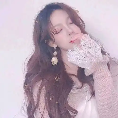 闺蜜头像瞧我这暴脾气,抱一下就好了