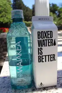 满满的一杯子就像我对你一辈子的承诺