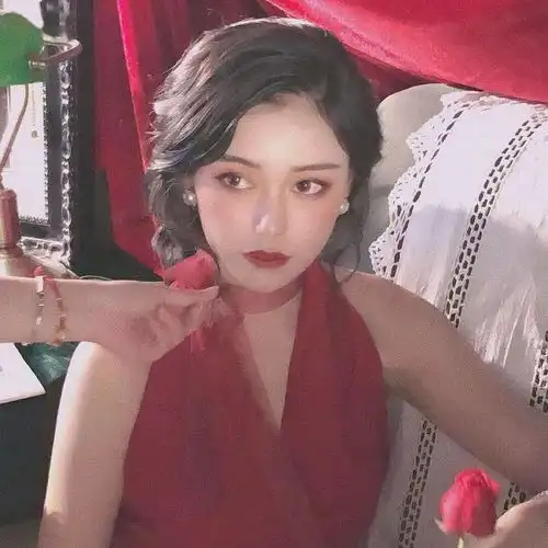 复古港风朦胧头像