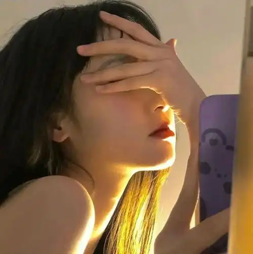 文案丨那些无关爱情的文艺朋友圈句子