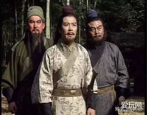 为什么曹操陈寿都认为刘备是英雄