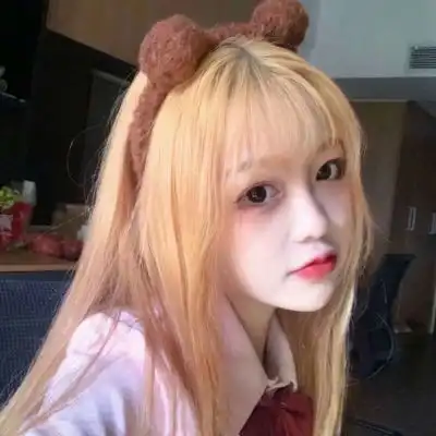 漂亮女生头像,一个人保持着可爱的模样