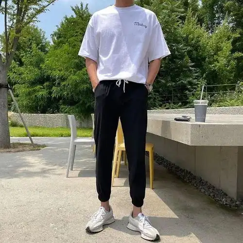 男生白色t恤搭配什么裤子更好看试试这3套穿搭,简约帅气