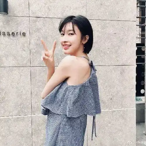 这4种完美发型颜值升级,要美就这么弄