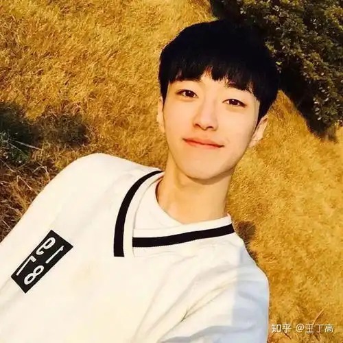 我朋友有重度抑郁症,谈话时尊重他,和他交流时要注意三点事项