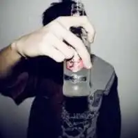 头像带有群主是傻子的微信头像图片大全