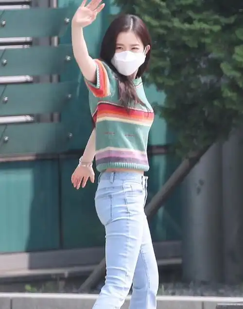 清冷系女孩qq头像