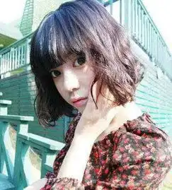 玉米烫发型图片玉米烫发型适合什么脸型