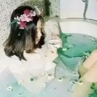 头像个性简约唯美系女生