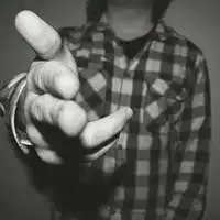 男生淡蓝色衬衣加领带卡通情侣头像