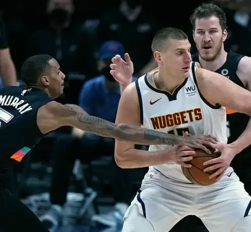 nba最新排名沃尔坦露心声,杜兰特赛后谈库里,保罗评价布克