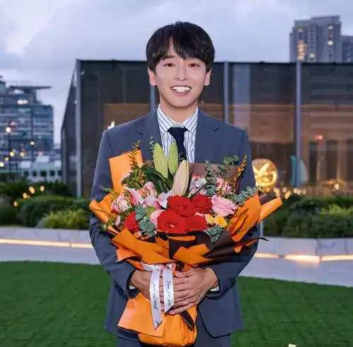 女士的法则杀青,江疏影彭昱畅亮相先不说,配角阵容太豪华了