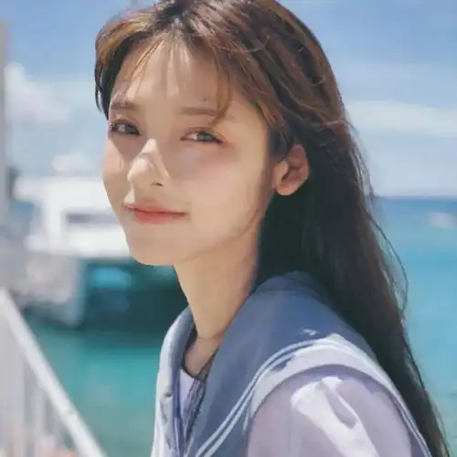 女生头像人间四季希望你那边永远是春天