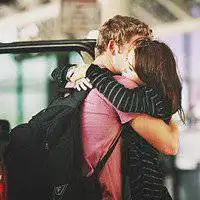 亲吻情侣或拥吻头像微信头像图片大全