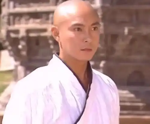 头像男禁欲系光头