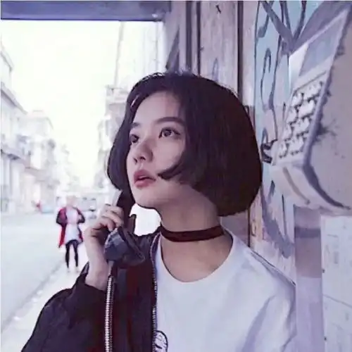 女生头像年少的我们喜欢一个人