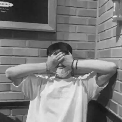 qq男生黑白头像帅气冷酷,全部是侧面的面无表情的男人