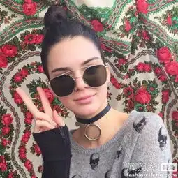 春暖花开来一款禁欲系choker吧