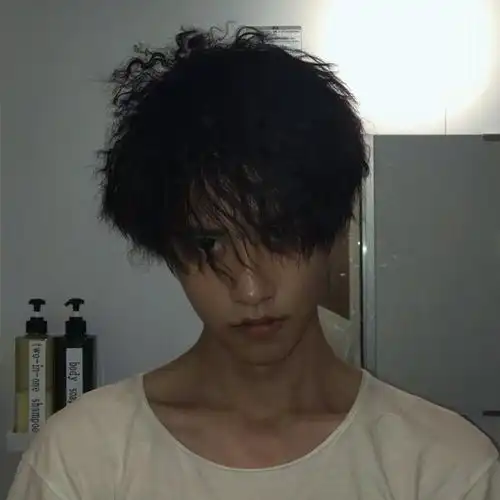 同事被杀,证人指认了凶手,可凶手有绝对不在场证明,太诡异了