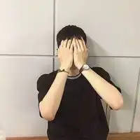 微信头像男背影图片海边