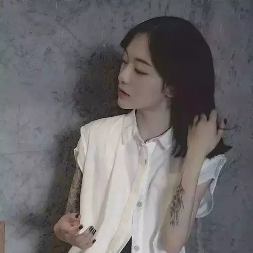 可爱萌系头像男生真人言