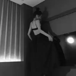 很丧的女头像真人黑白堕落暗黑系女生头像