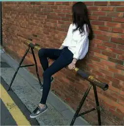 情侣黑色带文字系头像凉