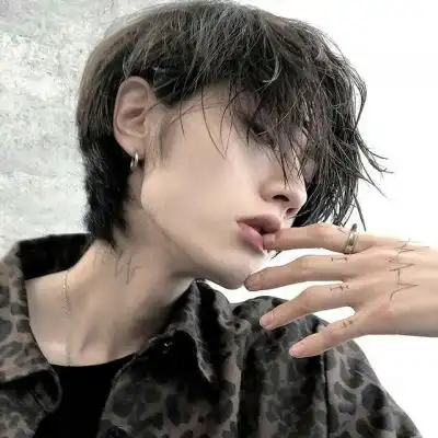 万物更新往事清零爱恨随意活得男生头像我要个性网