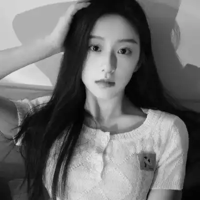 黑白头像女唯美高清图片