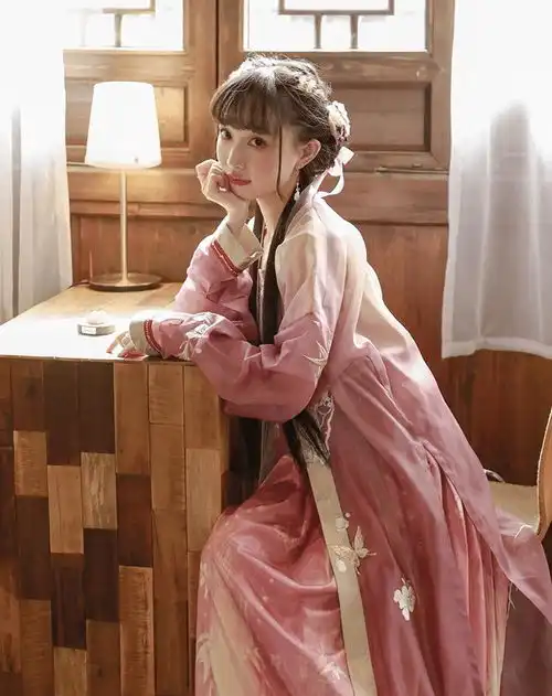 温柔甜美系汉服来袭,风格温婉又大气,让你化身小仙女