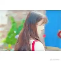 qq头像白边女小清新