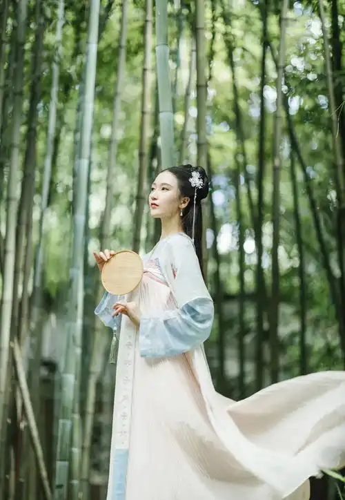 温婉清秀,这位古风大拿拍的汉服美美美炸了