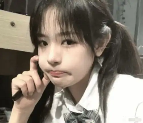 老公出差回来在他行李发现耳环,偷放窃听器在车里,录音让我傻了