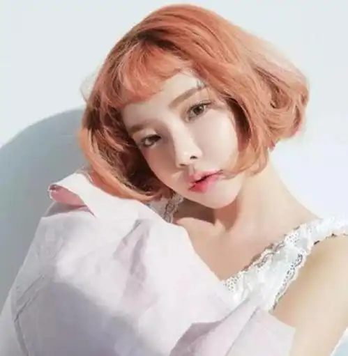 萌妹子必备发型二次元刘海短发