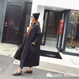 一袭粉色系套装西装外套修身裤子