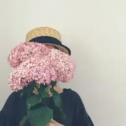 一屋两猫,四季三餐,这位小姐姐从不露脸,治愈的生活却引得10w人围观