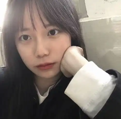 女生头像被爱当然很好,没有也没关系