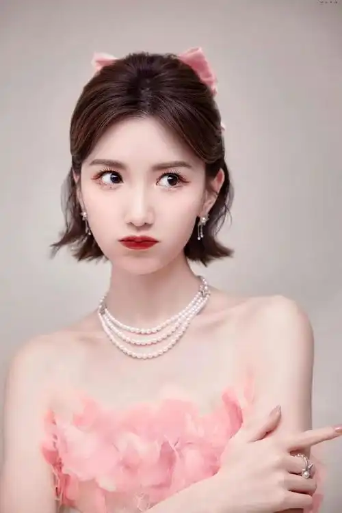 毛晓彤就是粉色女孩