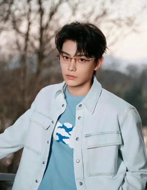 丁禹兮这么多套春季穿搭,真的好适合普通男生颜值爆改啊