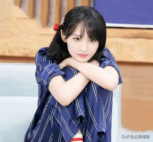 郑爽连换两次微博头像,每一张图都暗藏深意,账号交给父亲接管