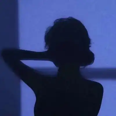 女生头像你的善良得带有锋芒否则等于零