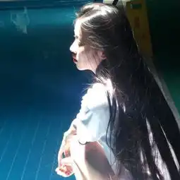 个性冷系女生头像图片素