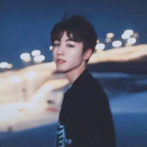 tfboys头像背景图,白驹相伴朝暮不变