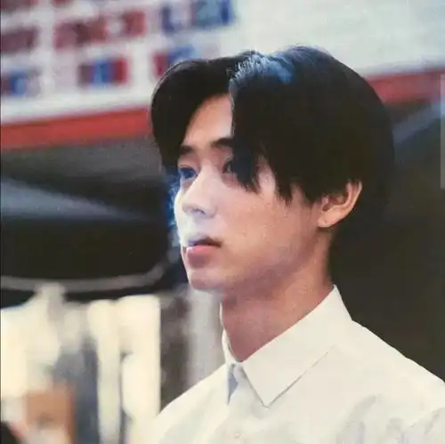 很哇塞的微信头像,换一下