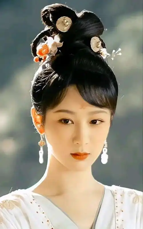 终于等来杨紫的长相思,古装造型太唯美,网友期待早点上线