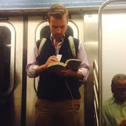 收录了全世界的禁欲系帅哥,这本火爆ins的书,所有女人都想读